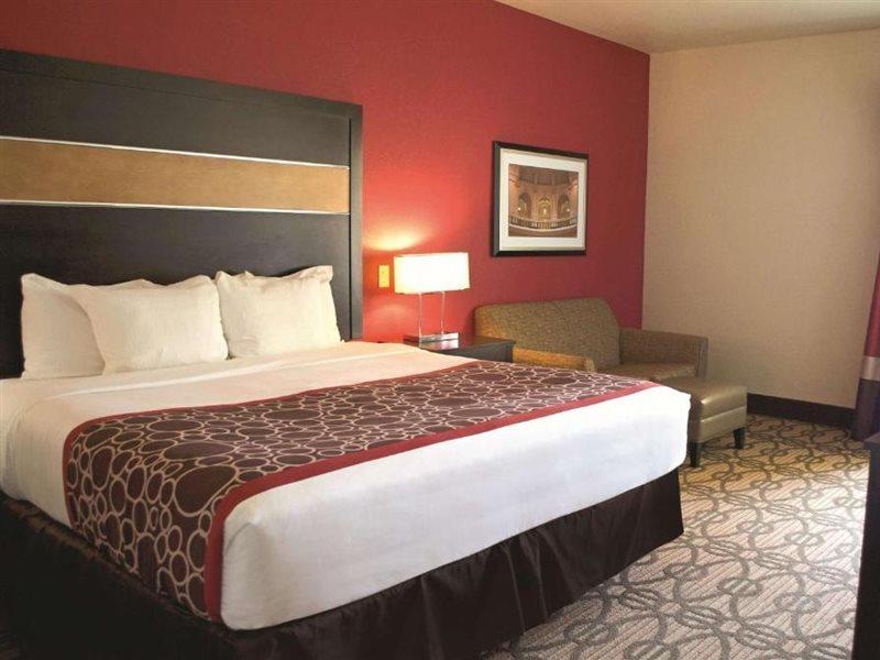 La Quinta By Wyndham Pearsall Eksteriør billede